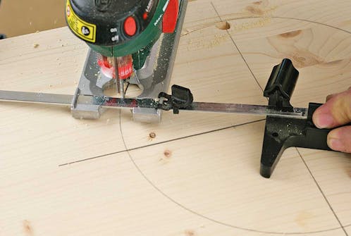 Stiksav: Sav i cirkler med cirkelanslag Stiksav: Sav i cirkler med cirkelanslag